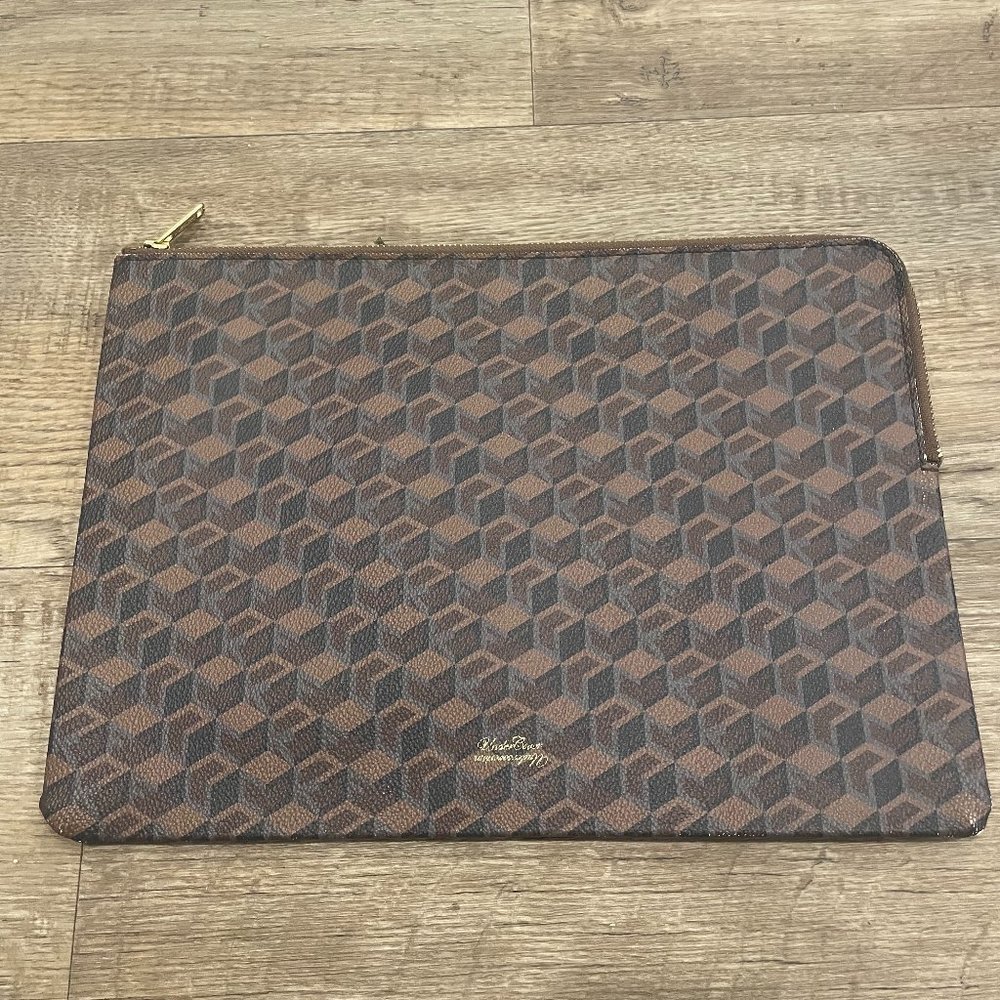 Undercover Clutch